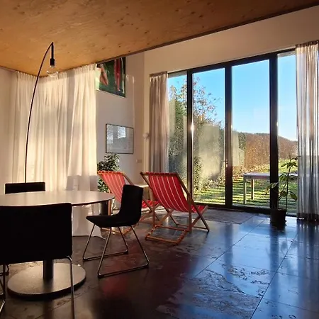 Het Wolfshuis Bed & Breakfast *